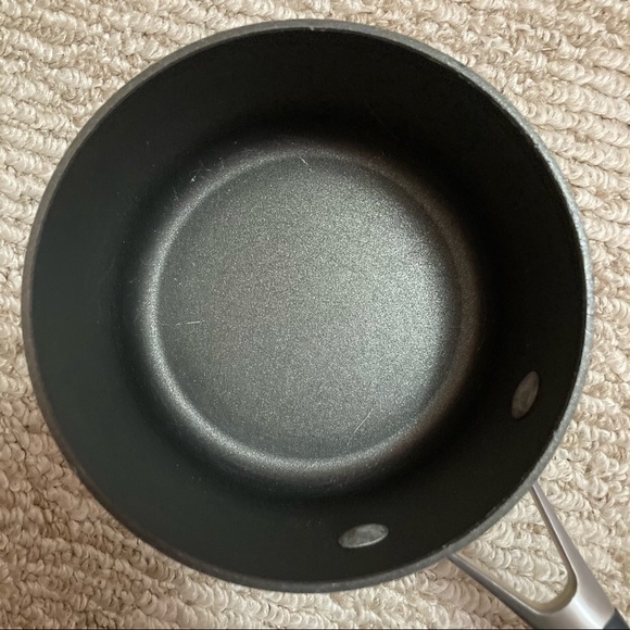 Calphalon 1.5 Quart "Select" Saucepan with Lid - Picture 9 of 11